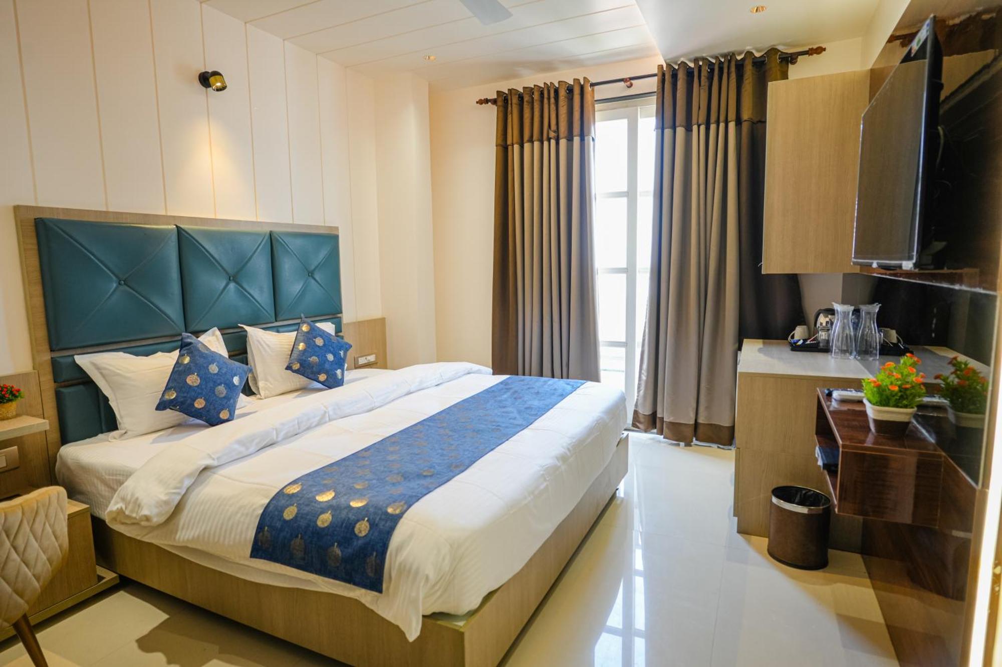 Sri Shyam Hotel